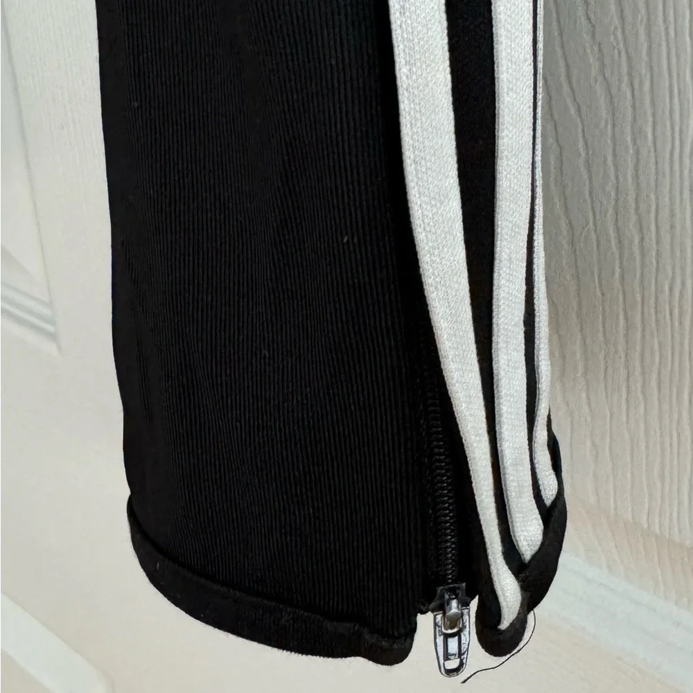 Adidas ClimaCool Black Triple White Stripe Soccer Warm Up Training Pants Unisex - Picture 2 of 4